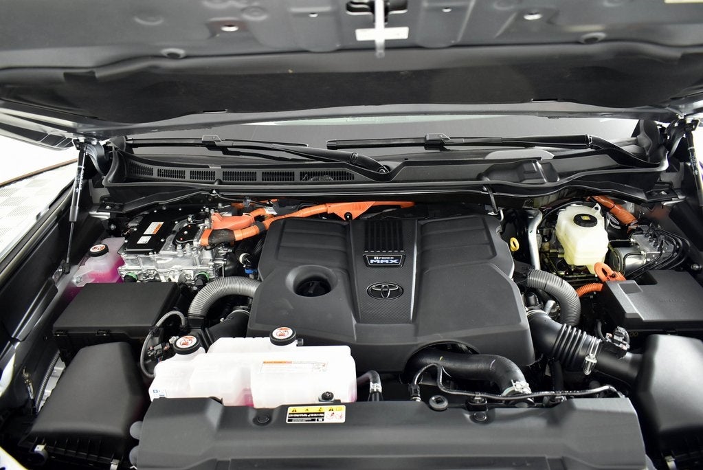 2025 Toyota Tundra i-FORCE MAX Tundra Platinum