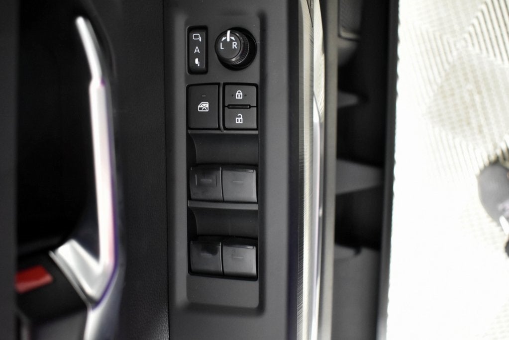 2025 Toyota Tundra i-FORCE MAX Tundra Platinum