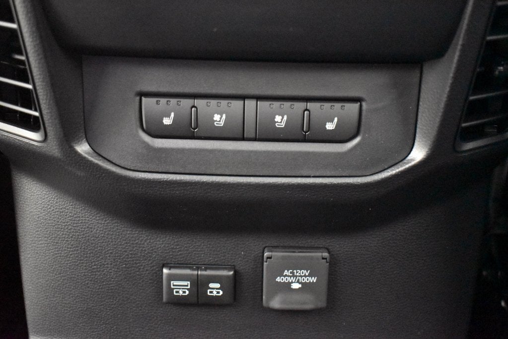 2025 Toyota Tundra i-FORCE MAX Tundra Platinum