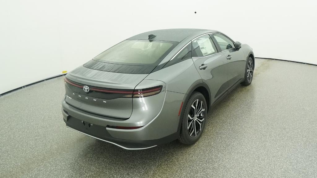 2026 Toyota Toyota Crown XLE