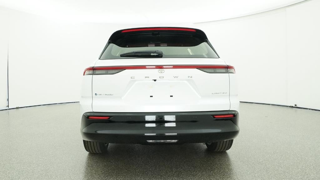 2025 Toyota Toyota Crown Signia Limited