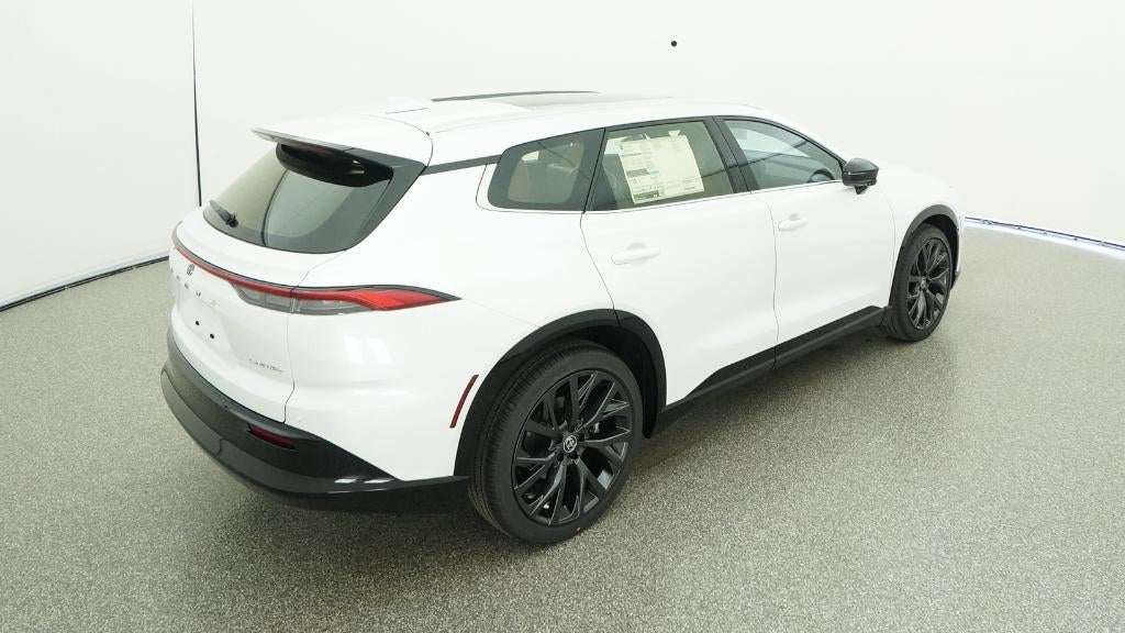 2025 Toyota Toyota Crown Signia Limited