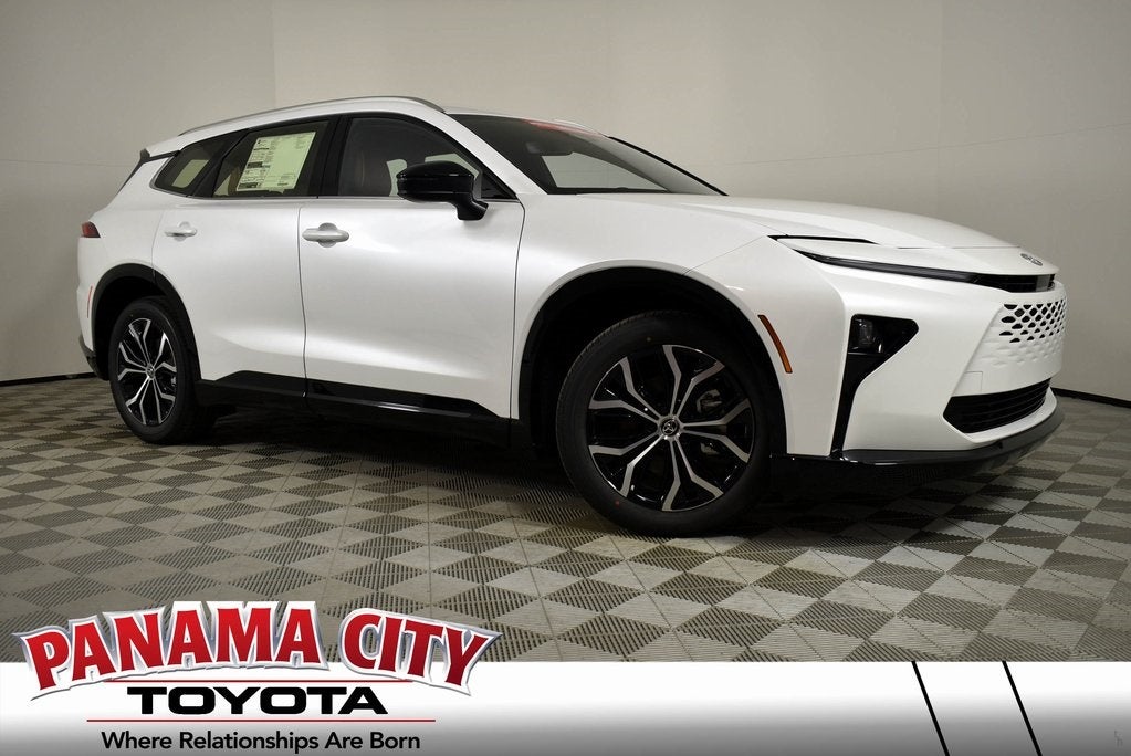 2025 Toyota Toyota Crown Signia XLE