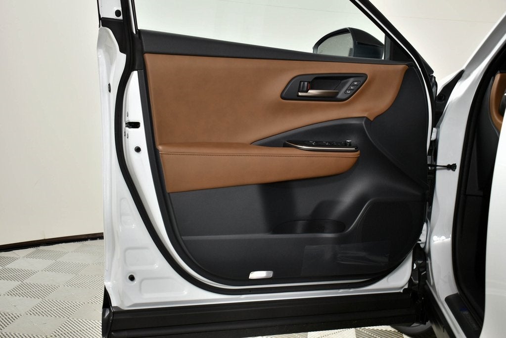 2025 Toyota Toyota Crown Signia XLE