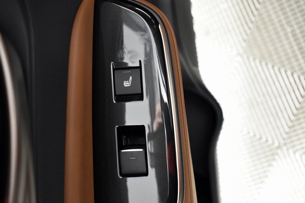 2025 Toyota Toyota Crown Signia XLE