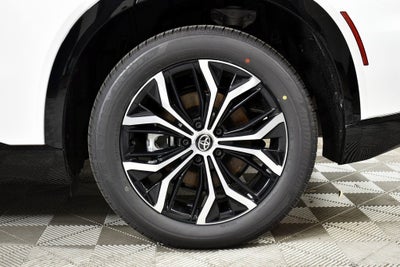 2025 Toyota Toyota Crown Signia XLE