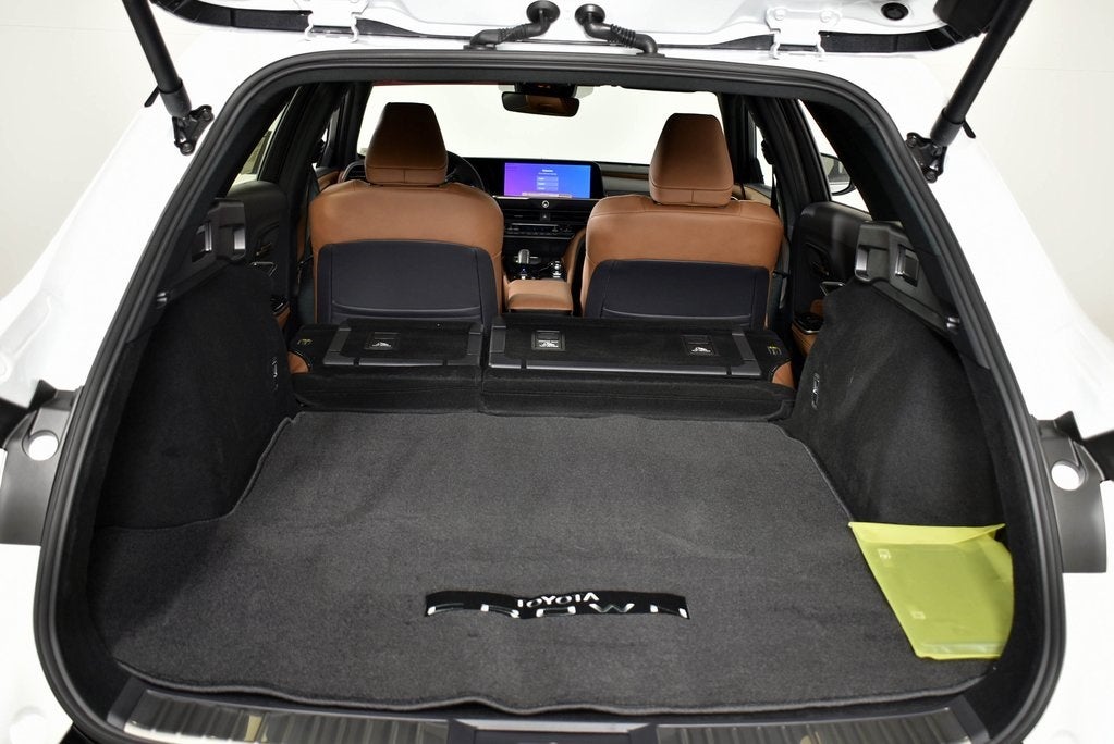 2025 Toyota Toyota Crown Signia XLE