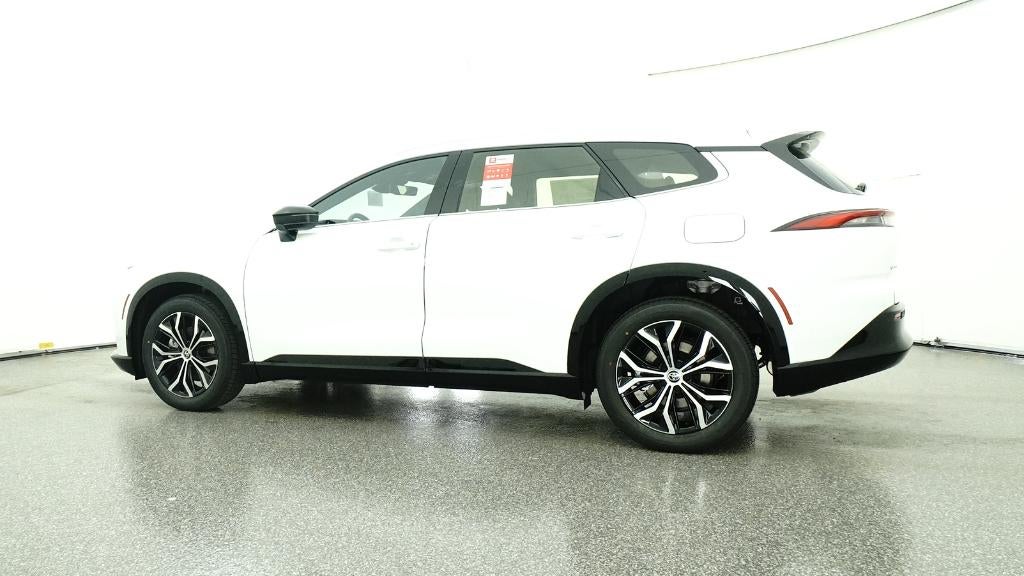 2025 Toyota Toyota Crown Signia XLE