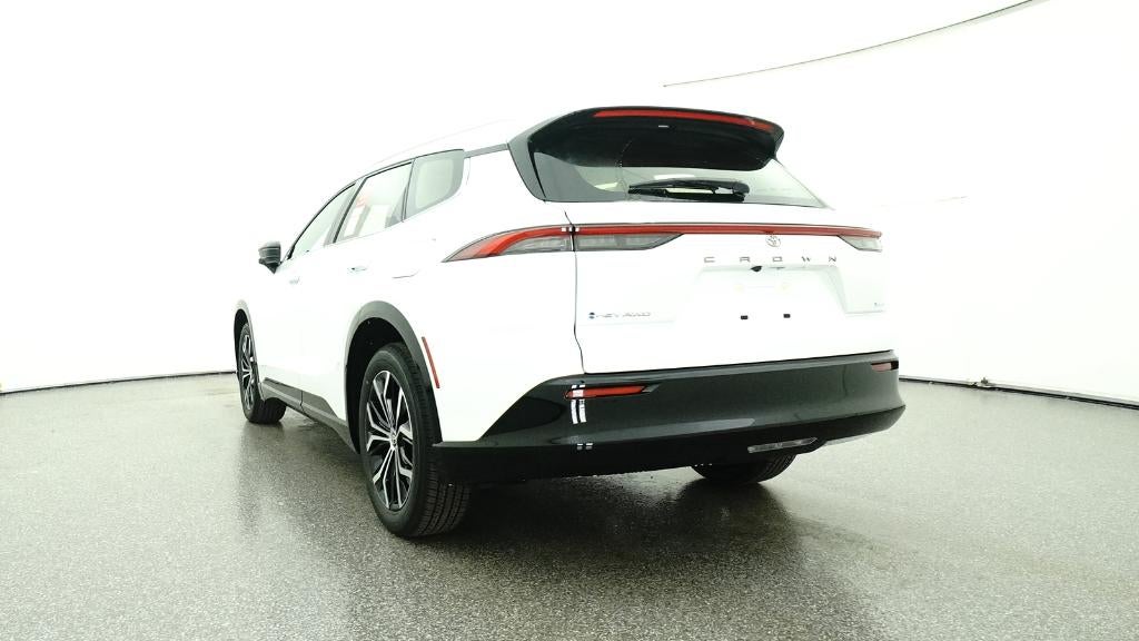 2025 Toyota Toyota Crown Signia XLE