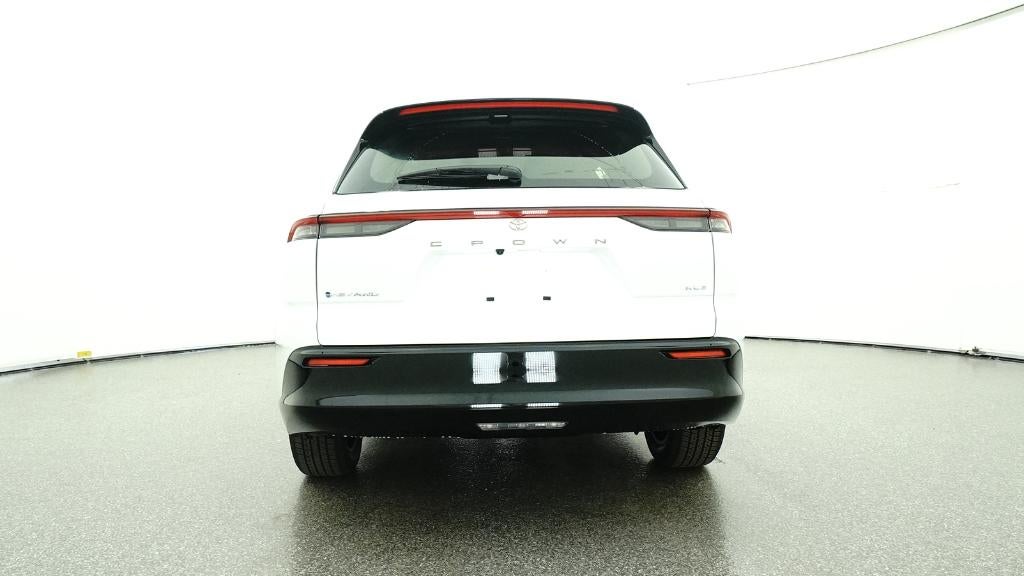 2025 Toyota Toyota Crown Signia XLE