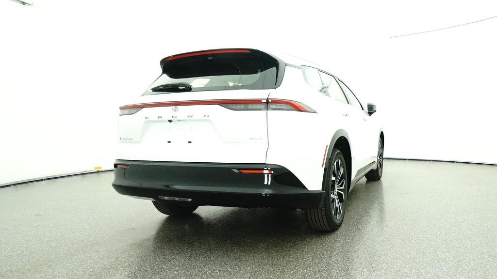 2025 Toyota Toyota Crown Signia XLE