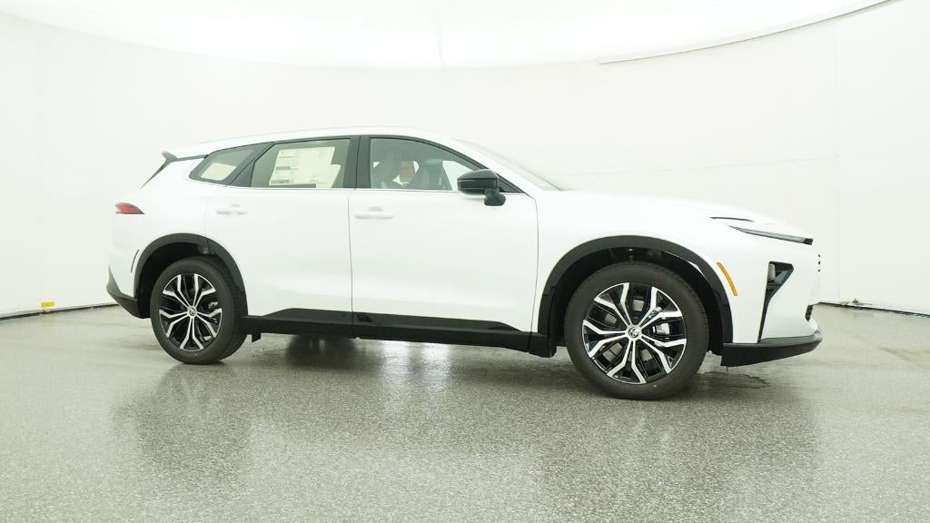 2025 Toyota Toyota Crown Signia XLE