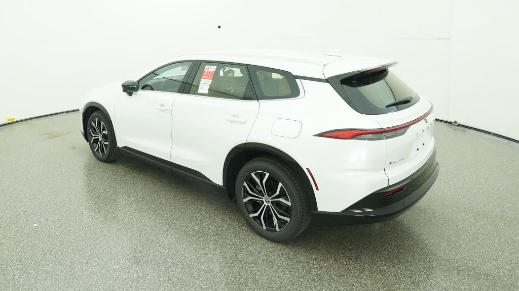 2025 Toyota Toyota Crown Signia XLE