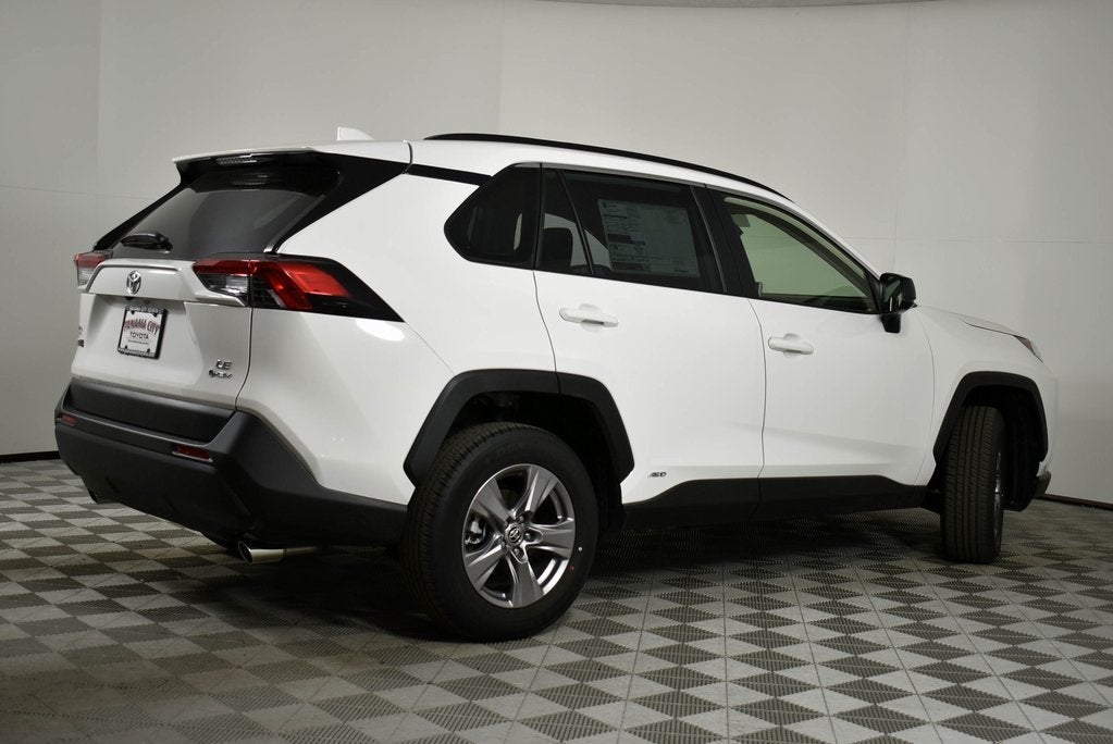 2025 Toyota RAV4 Hybrid LE