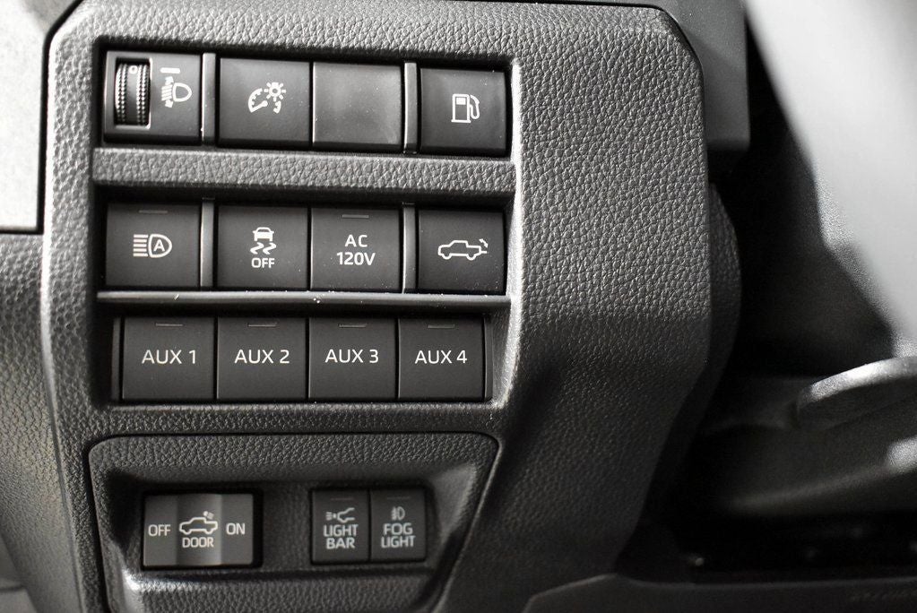 2025 Toyota Tacoma i-FORCE MAX Tacoma Trailhunter