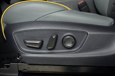 2025 Toyota Tacoma i-FORCE MAX Tacoma Trailhunter