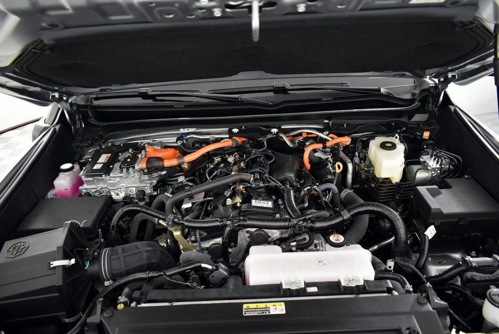 2025 Toyota Tacoma i-FORCE MAX Tacoma Trailhunter