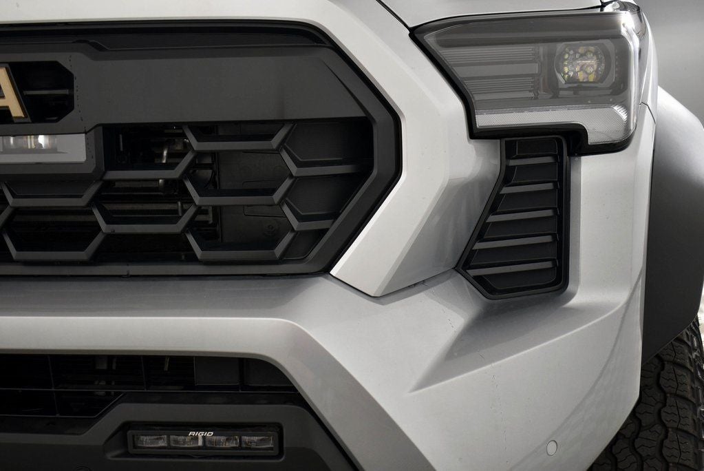 2025 Toyota Tacoma i-FORCE MAX Tacoma Trailhunter