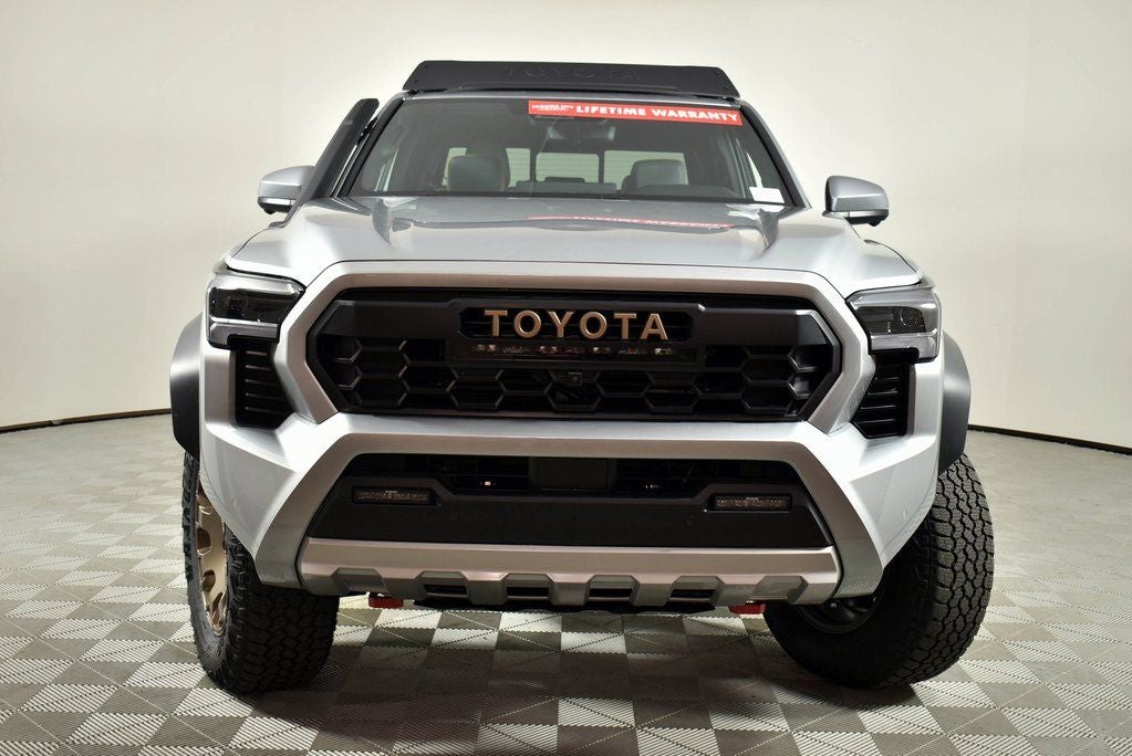 2025 Toyota Tacoma i-FORCE MAX Tacoma Trailhunter