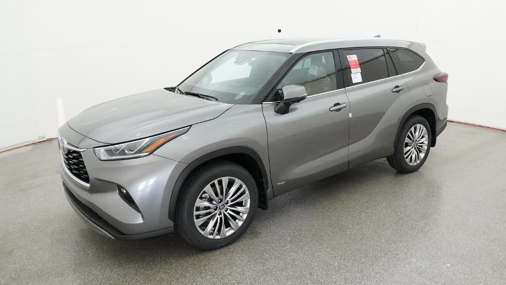 2026 Toyota Highlander Hybrid Platinum