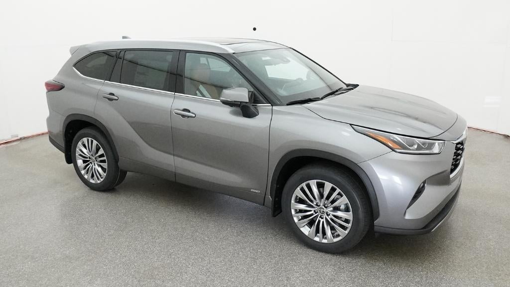 2026 Toyota Highlander Hybrid Platinum