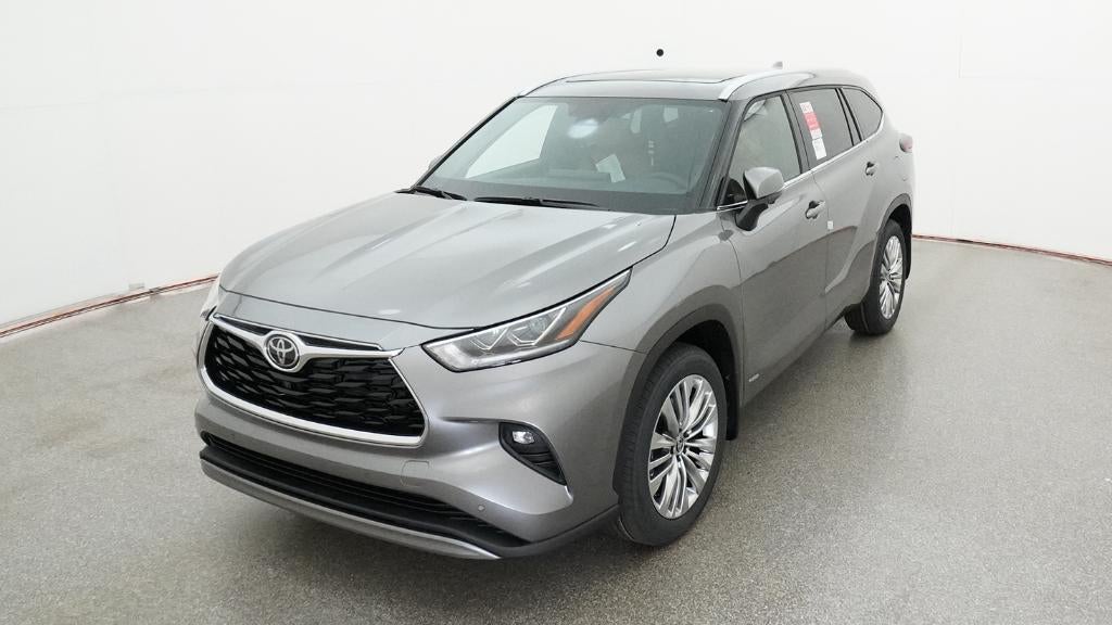 2026 Toyota Highlander Hybrid Platinum