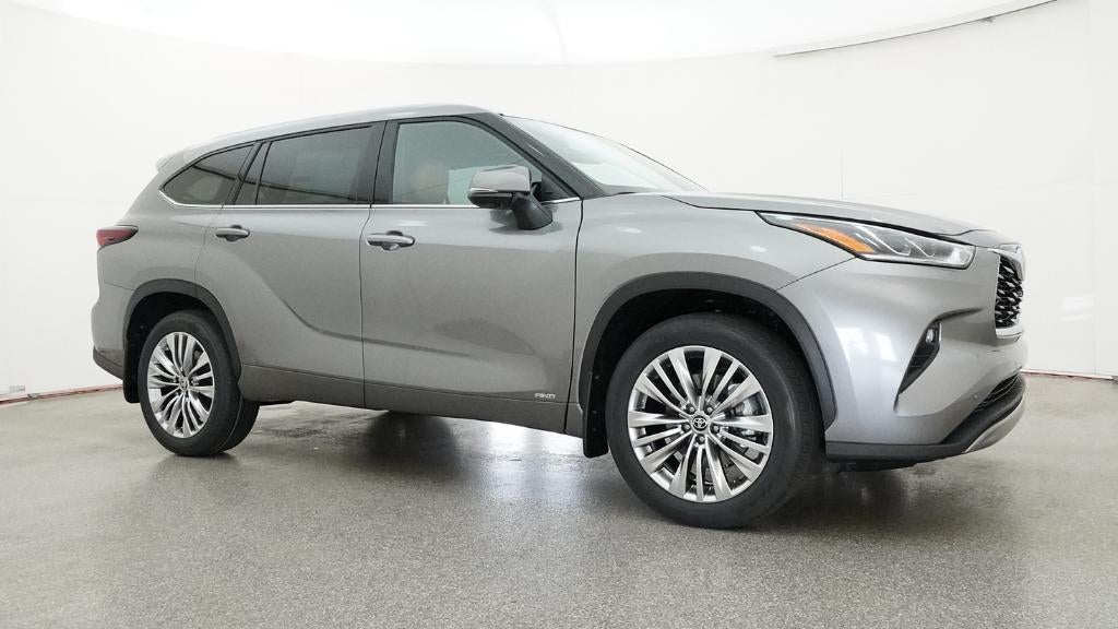 2026 Toyota Highlander Hybrid Platinum