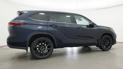 2026 Toyota Highlander Hybrid XLE