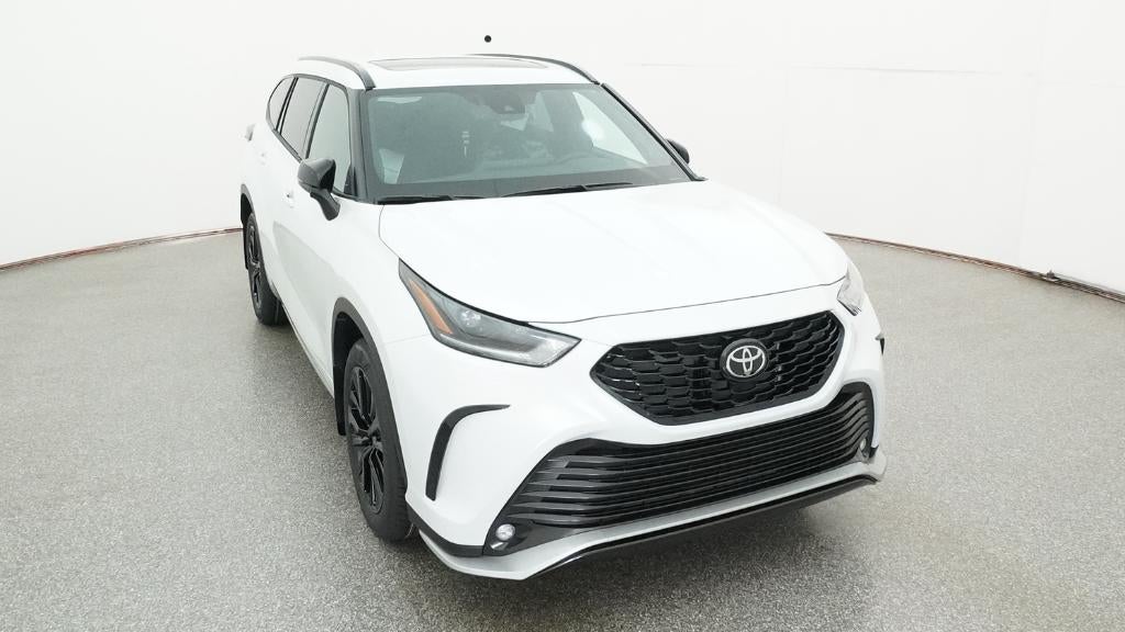 2026 Toyota Highlander XSE