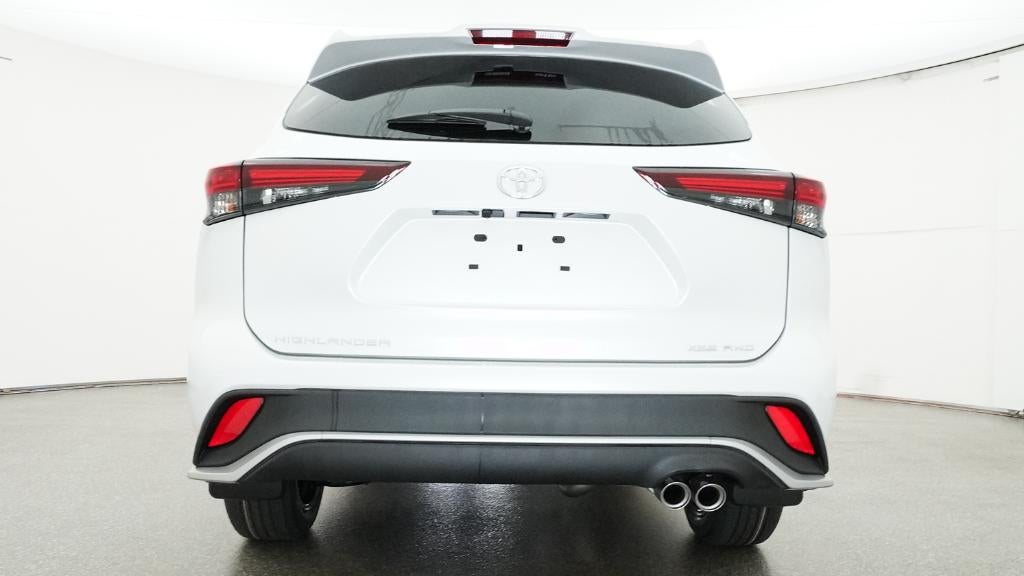2026 Toyota Highlander XSE
