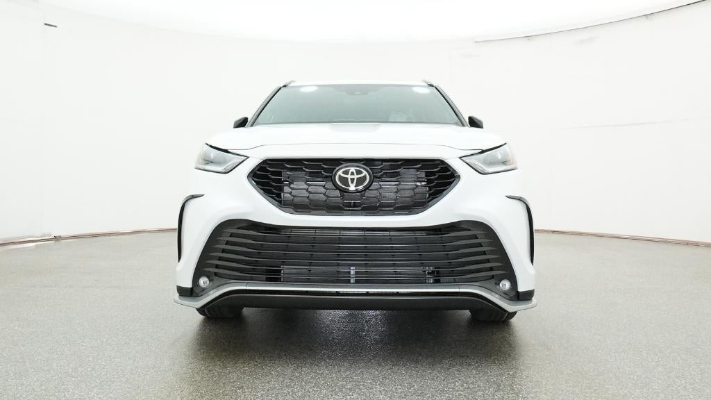 2026 Toyota Highlander XSE