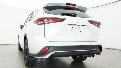 2026 Toyota Highlander XSE