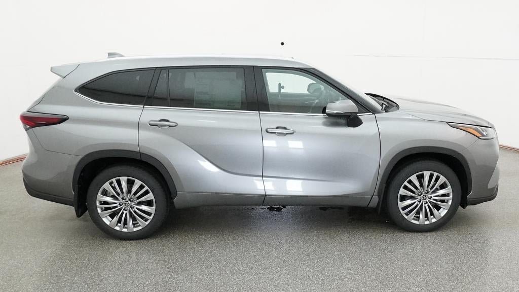 2026 Toyota Highlander Platinum