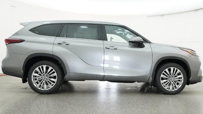 2026 Toyota Highlander Platinum