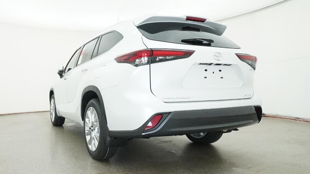 2026 Toyota Highlander Hybrid Limited