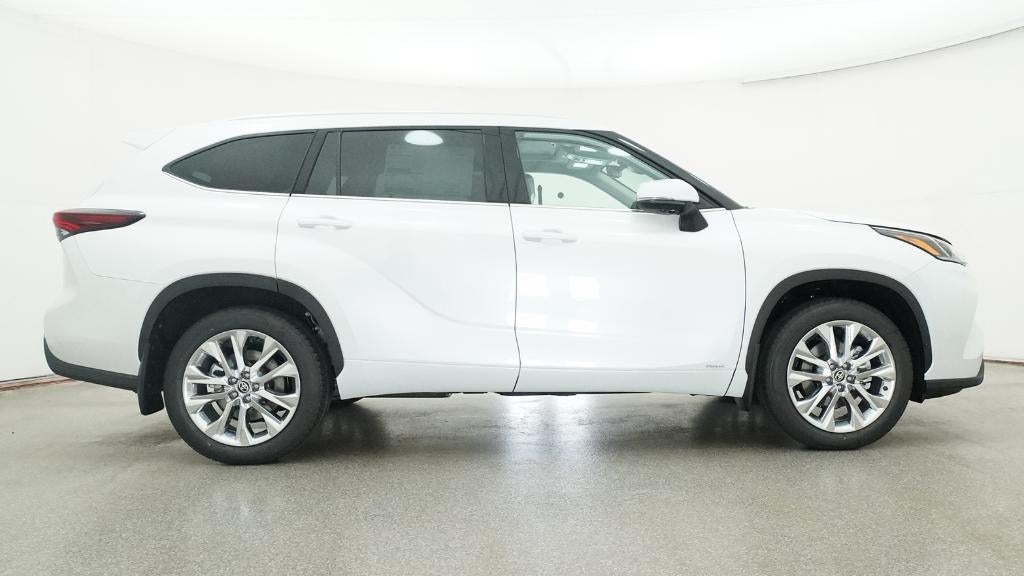 2026 Toyota Highlander Hybrid Limited