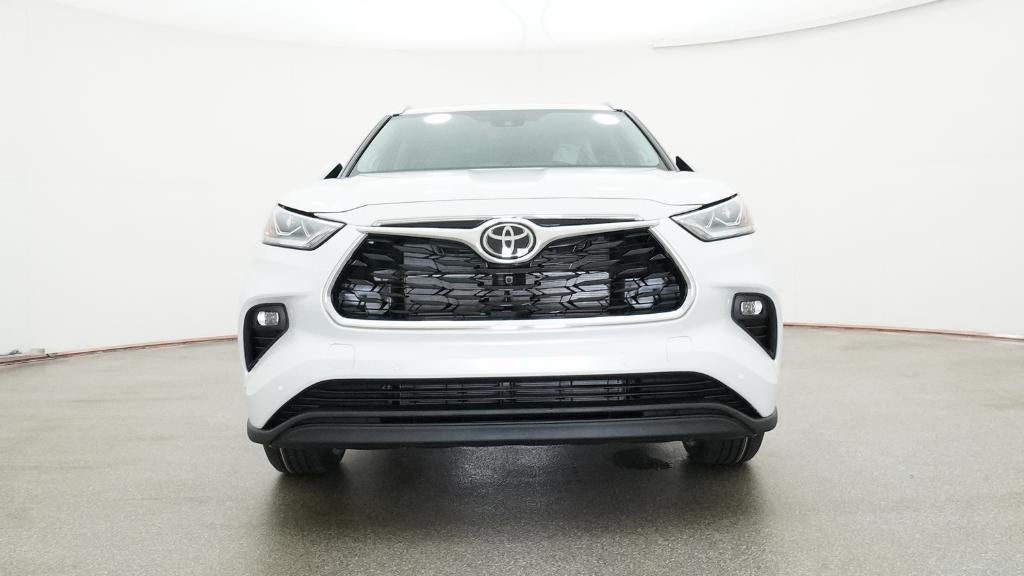 2026 Toyota Highlander Hybrid Limited
