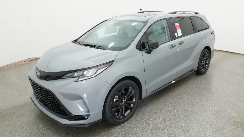 2026 Toyota Sienna XSE 7-Passenger Hybrid FWD's photo