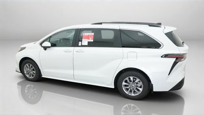 2026 Toyota Sienna XLE
