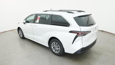 2026 Toyota Sienna XLE