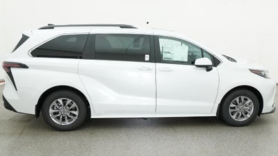 2026 Toyota Sienna XLE