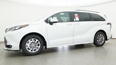 2026 Toyota Sienna XLE