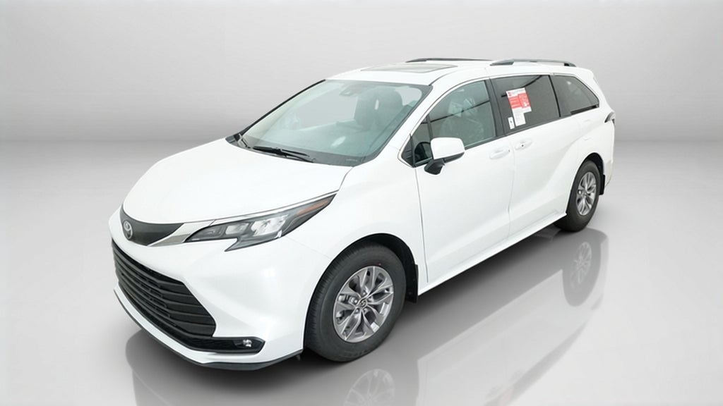2026 Toyota Sienna XLE