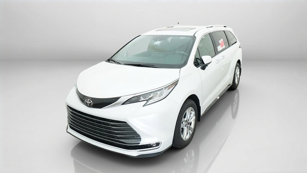 2026 Toyota Sienna Limited