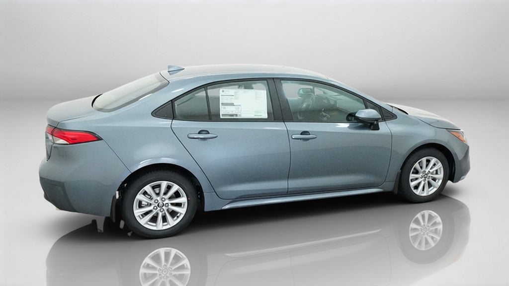 2027 Toyota Corolla LE