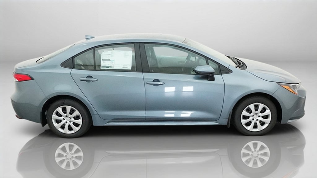 2027 Toyota Corolla LE