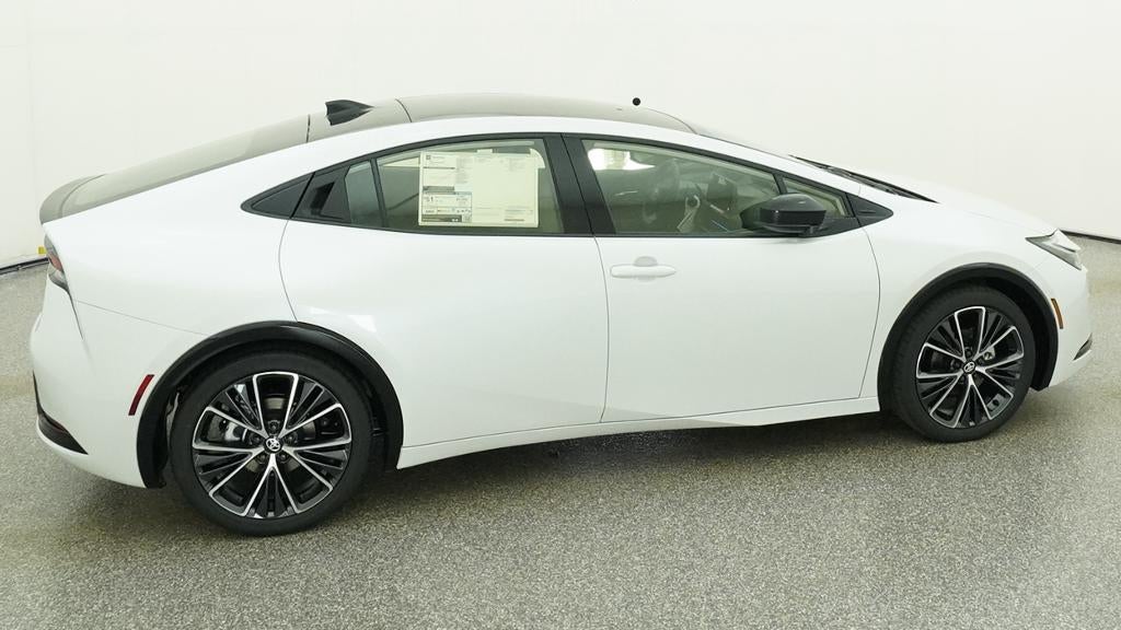 2027 Toyota Prius XLE