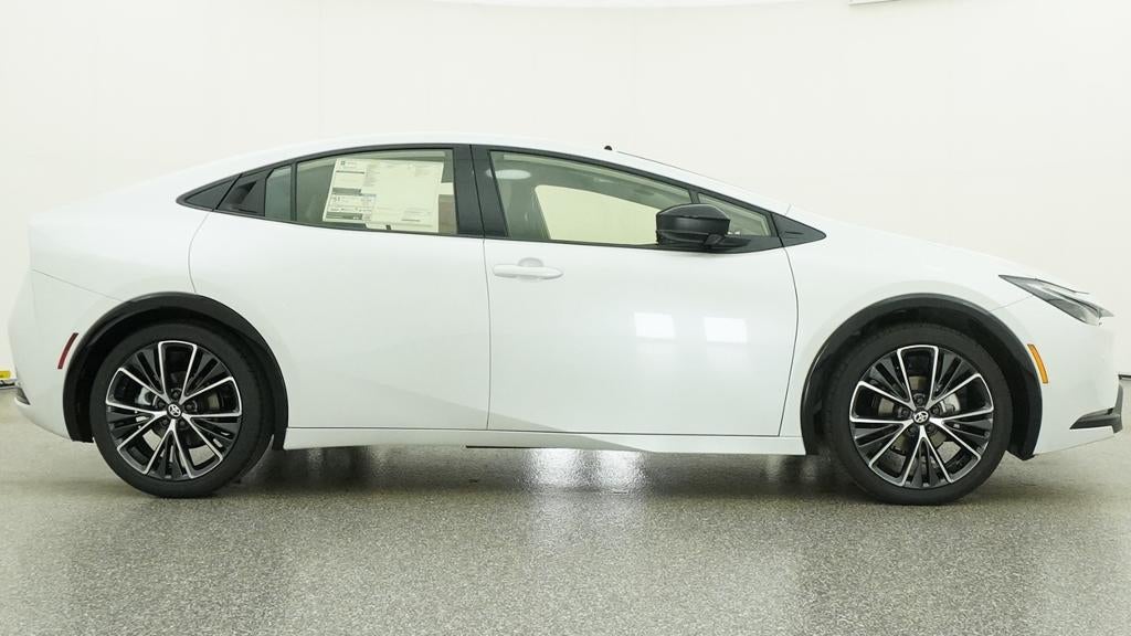 2027 Toyota Prius XLE