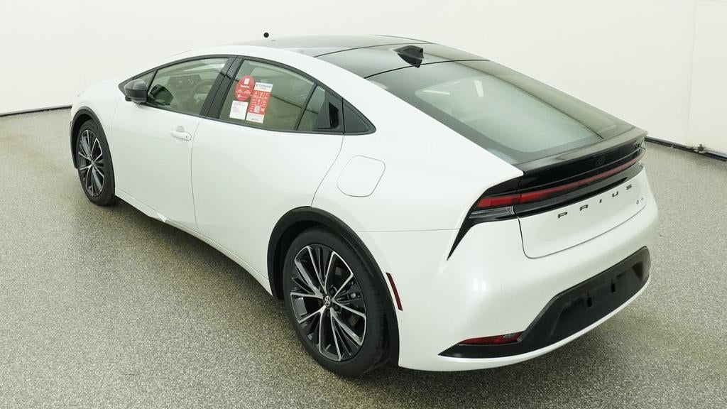 2027 Toyota Prius XLE
