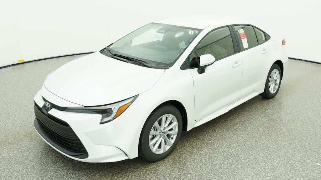 2026 Toyota Corolla LE Hybrid CVT's photo